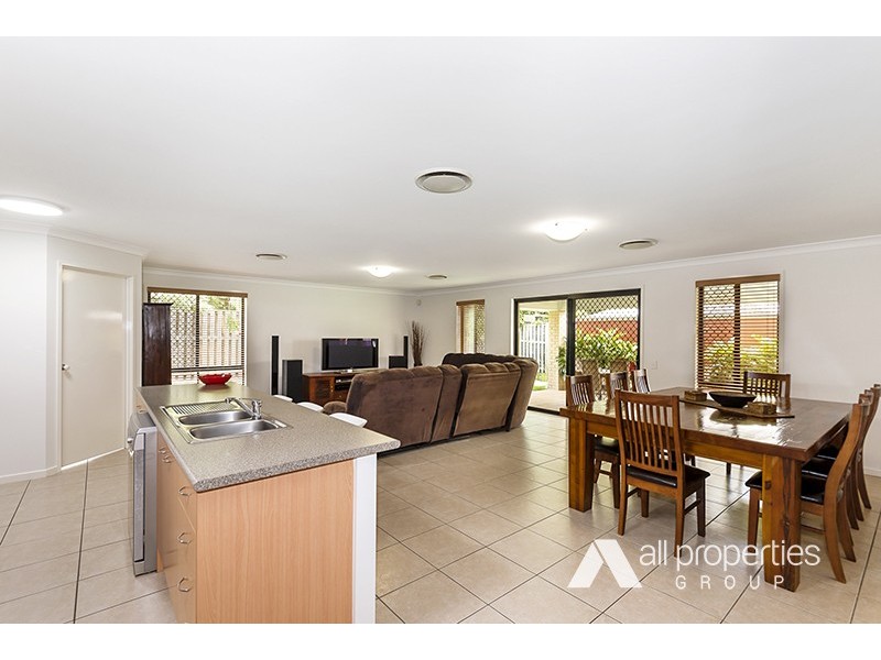 16 Cypress Street, Heathwood QLD 4110