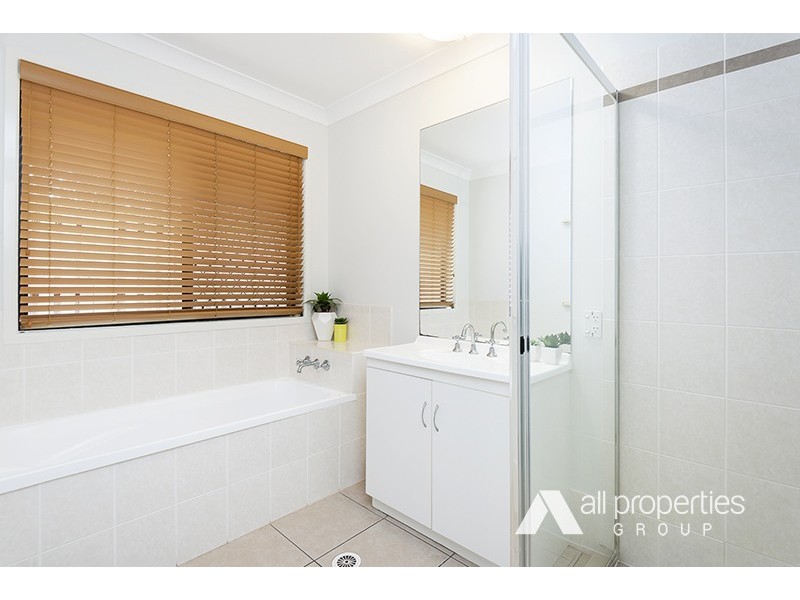 16 Cypress Street, Heathwood QLD 4110