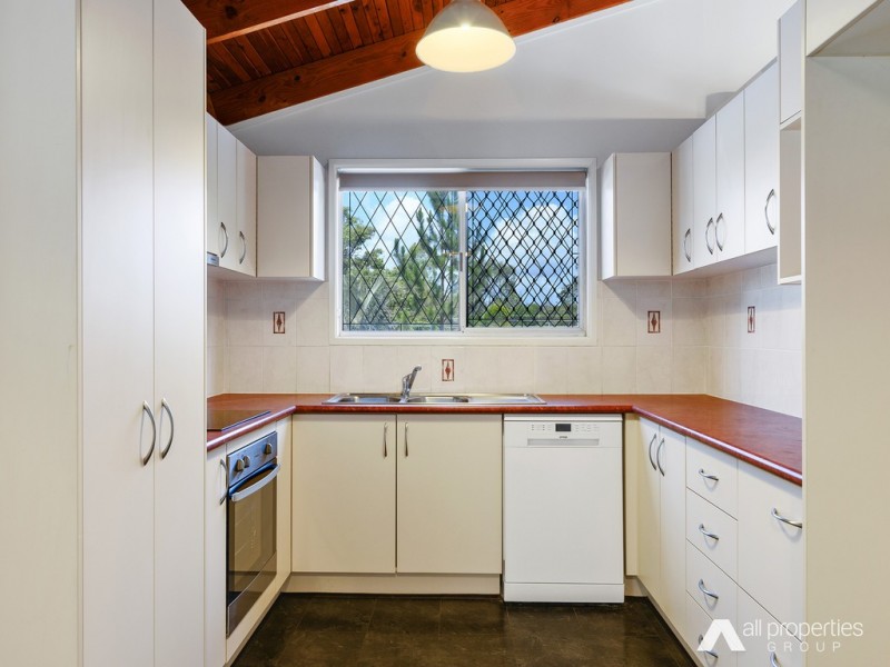 24 Green Rd, Regents Park QLD 4118
