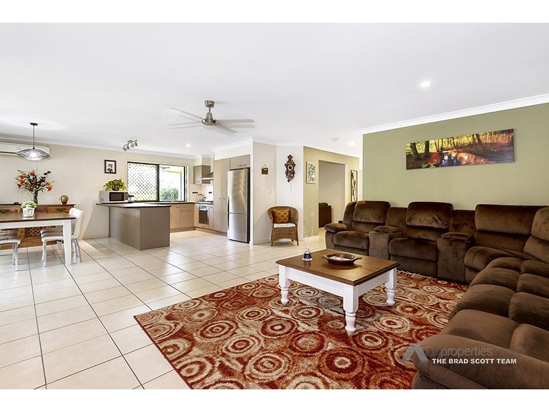 37 Creekside Crescent, Jimboomba QLD 4280