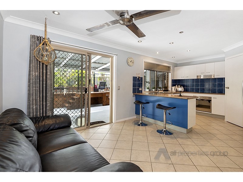 36 EMERALD DRIVE, Regents Park QLD 4118