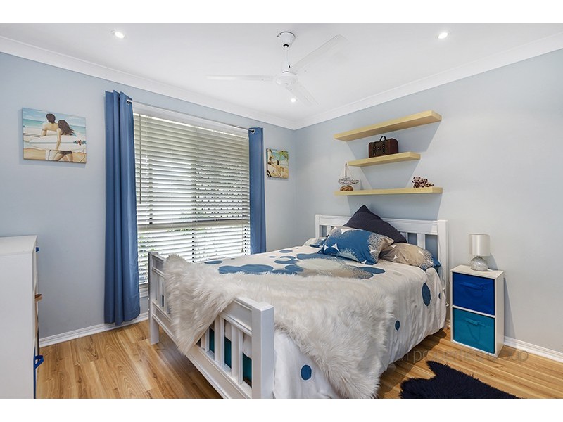 36 EMERALD DRIVE, Regents Park QLD 4118
