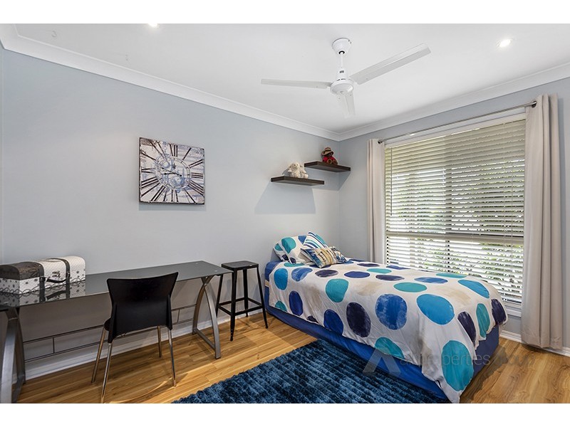 36 EMERALD DRIVE, Regents Park QLD 4118