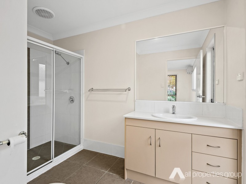 6 Lorikeet Way, Crestmead QLD 4132