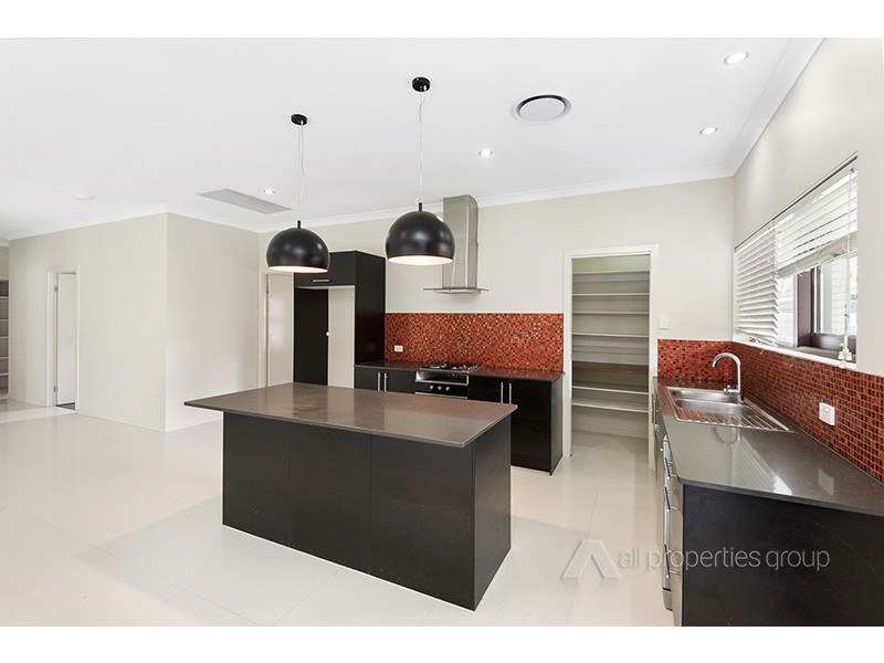 5 Steelwood St, Heathwood QLD 4110