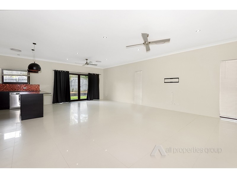 5 Steelwood St, Heathwood QLD 4110