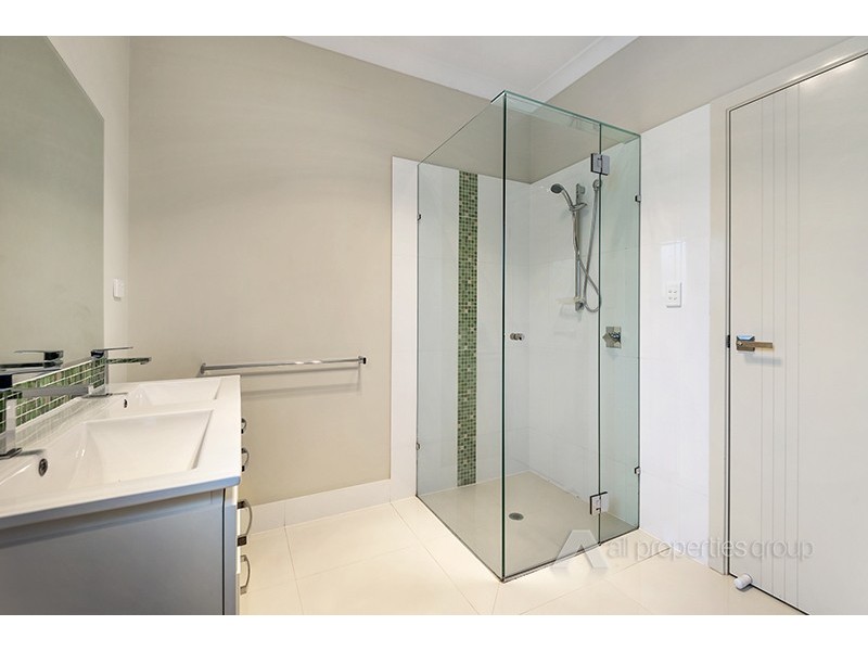 5 Steelwood St, Heathwood QLD 4110