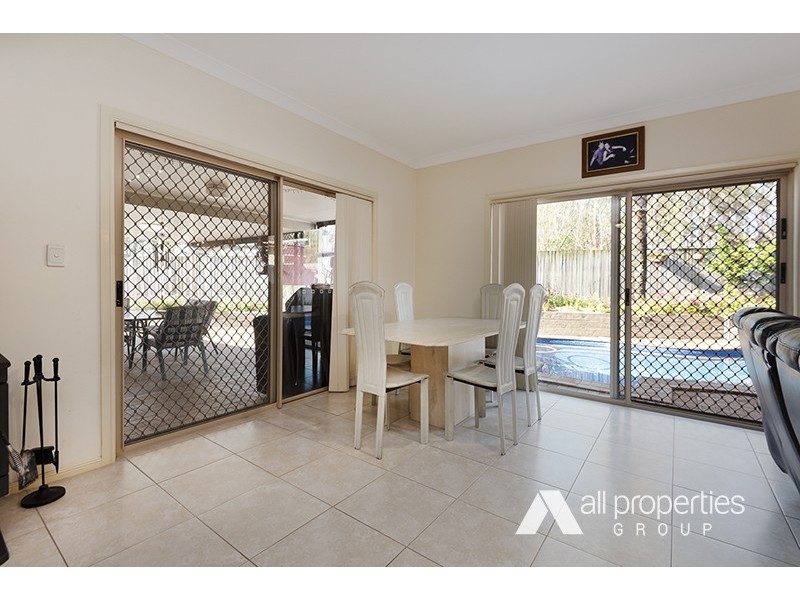 5 Saint Clair Close, Parkinson QLD 4115