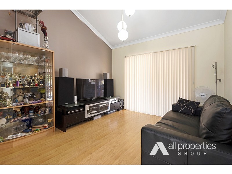 5 Saint Clair Close, Parkinson QLD 4115