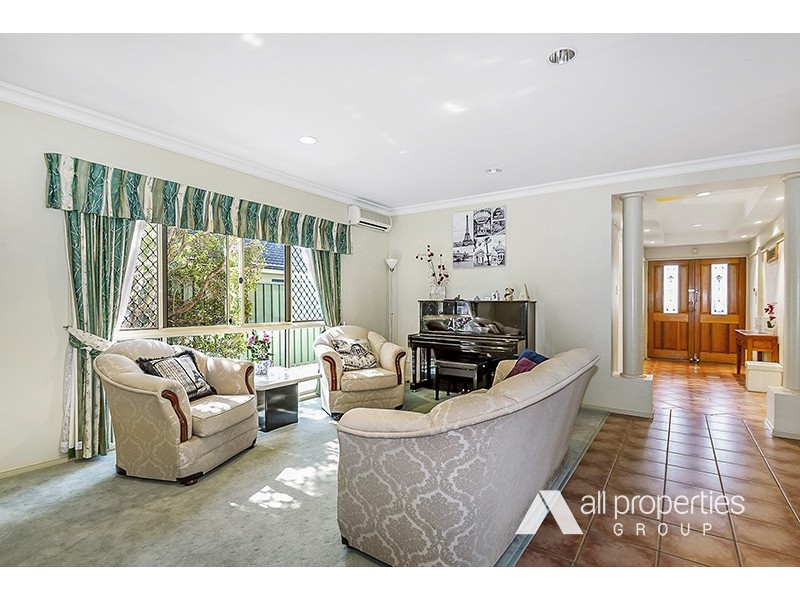 5 Glenna Place, Parkinson QLD 4115