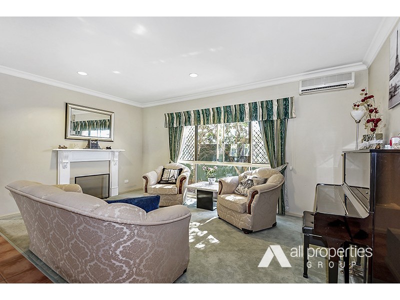 5 Glenna Place, Parkinson QLD 4115