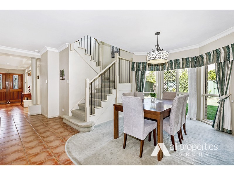 5 Glenna Place, Parkinson QLD 4115