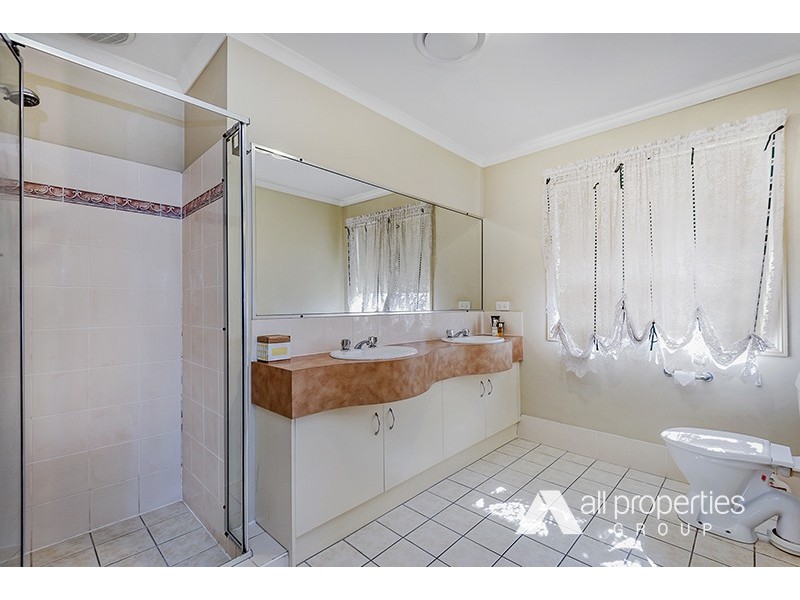 5 Glenna Place, Parkinson QLD 4115