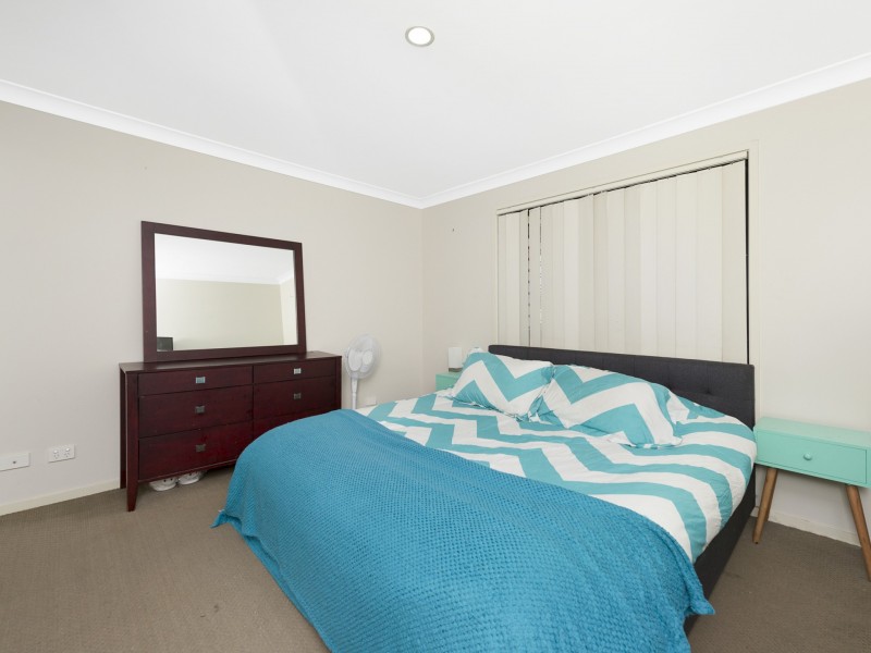 2 Chaka Street, Hillcrest QLD 4118