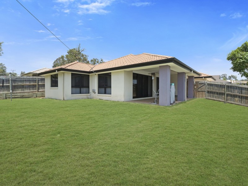 2 Chaka Street, Hillcrest QLD 4118