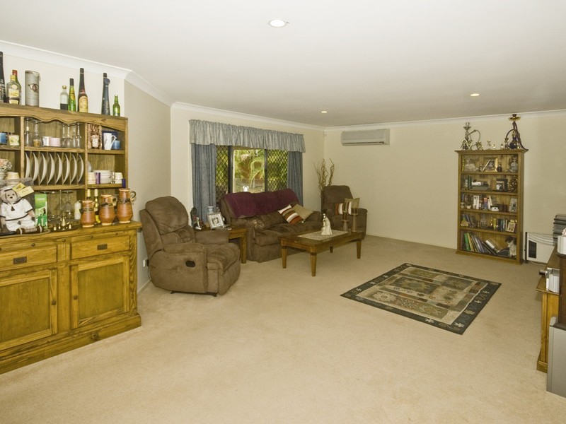 70 Dampier Crescent, Drewvale QLD 4116