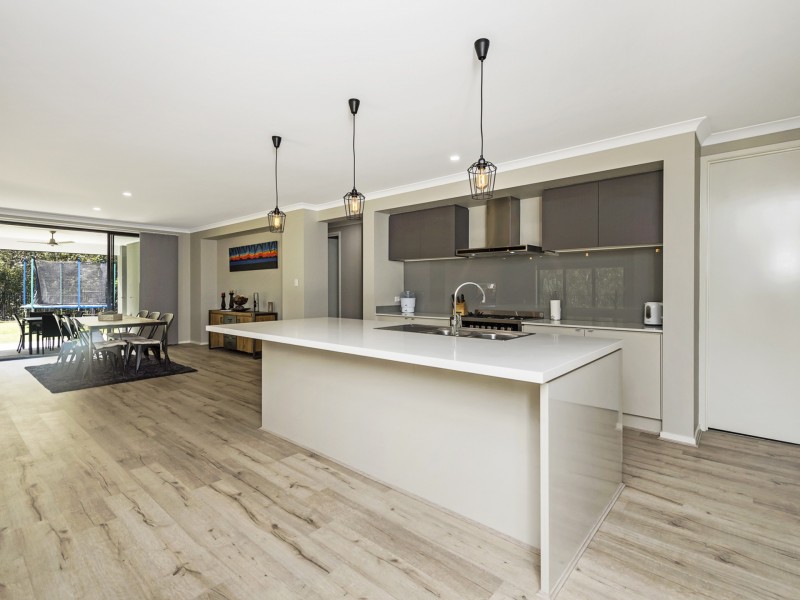 9 Moorinya Circuit, Pimpama QLD 4209