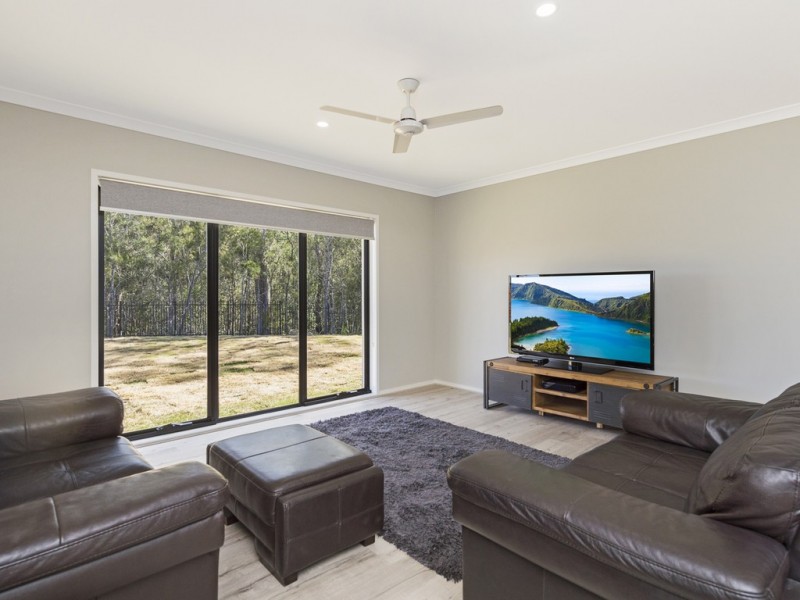 9 Moorinya Circuit, Pimpama QLD 4209