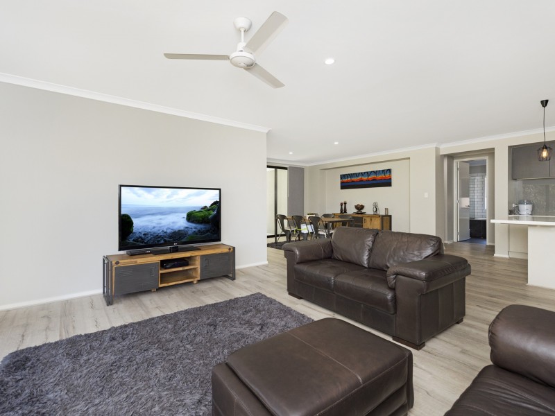 9 Moorinya Circuit, Pimpama QLD 4209