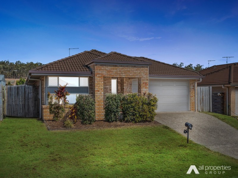 26 Oakvale Ave, Holmview QLD 4207