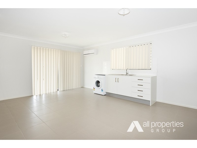 30B Emerald Drive, Regents Park QLD 4118