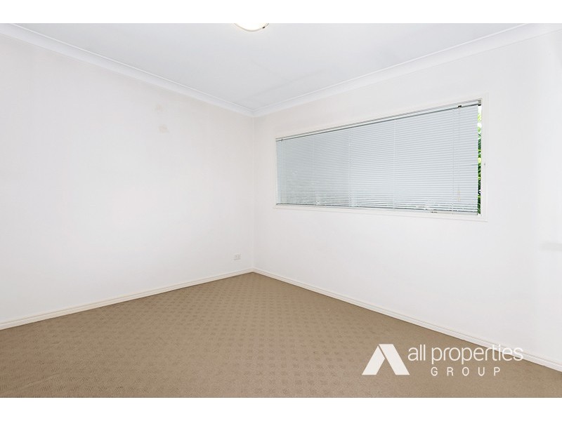 33 Casuarina Circuit, Heathwood QLD 4110