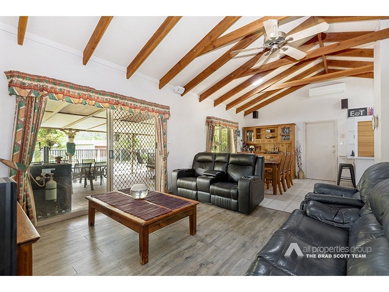 2 Heathcote Court, Munruben QLD 4125