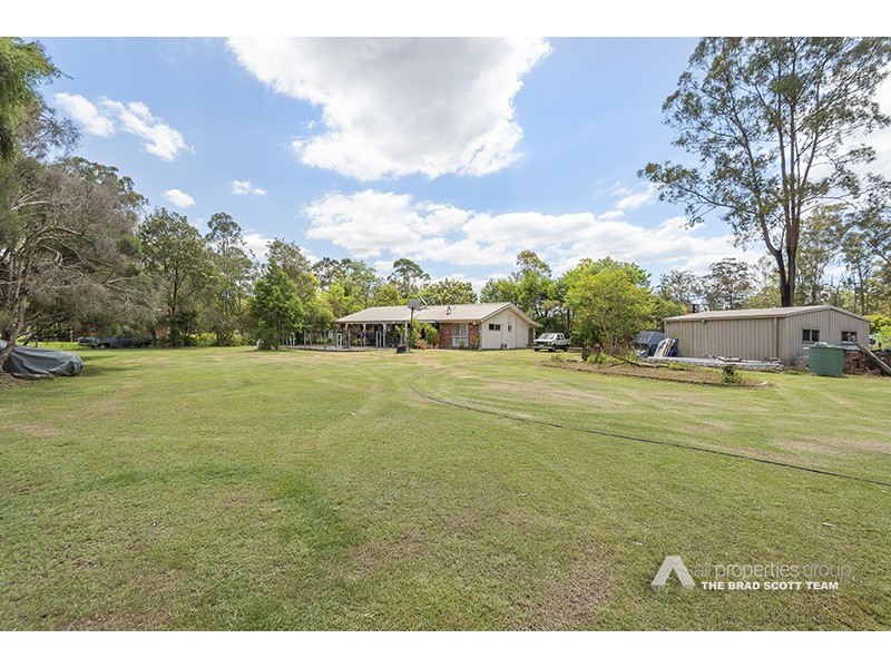 2 Heathcote Court, Munruben QLD 4125