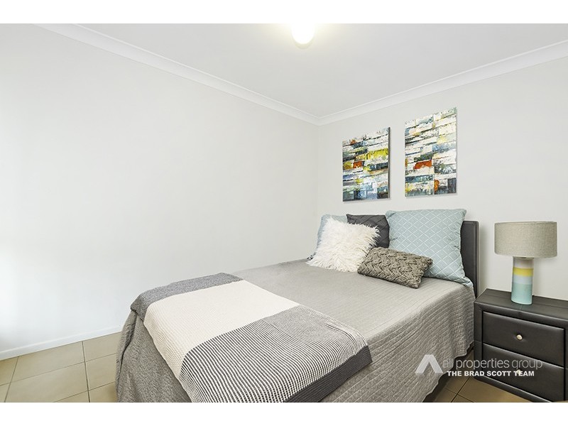 1 Webcke Avenue, Crestmead QLD 4132