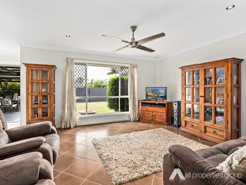 26 Indica Crescent, Regents Park QLD 4118