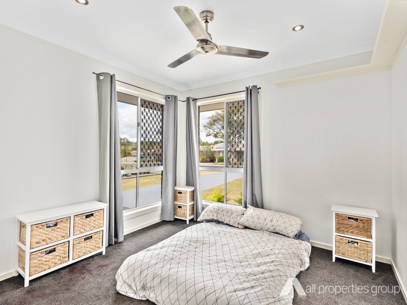 26 Indica Crescent, Regents Park QLD 4118