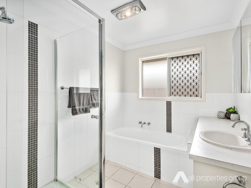 26 Indica Crescent, Regents Park QLD 4118