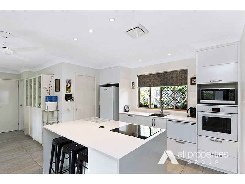 6 Teasel Crescent, Forest Lake QLD 4078