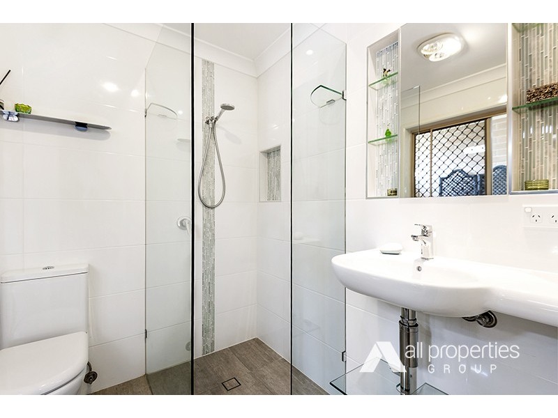 6 Teasel Crescent, Forest Lake QLD 4078