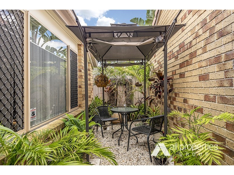 6 Teasel Crescent, Forest Lake QLD 4078