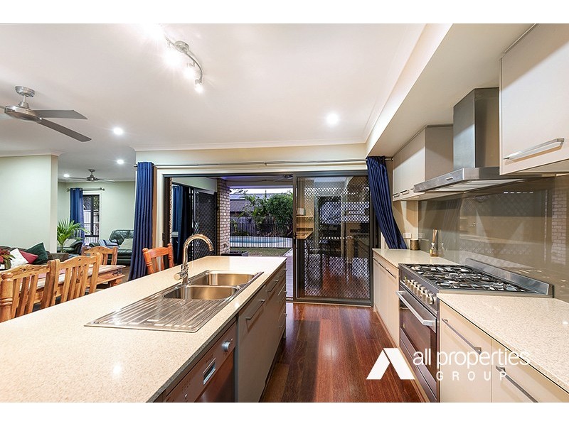 6 Domatia Street, Heathwood QLD 4110