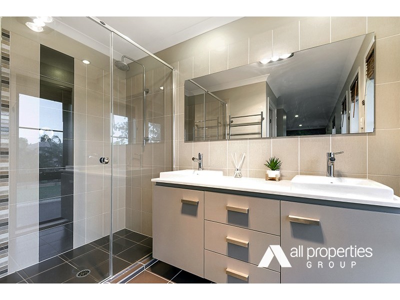 6 Domatia Street, Heathwood QLD 4110