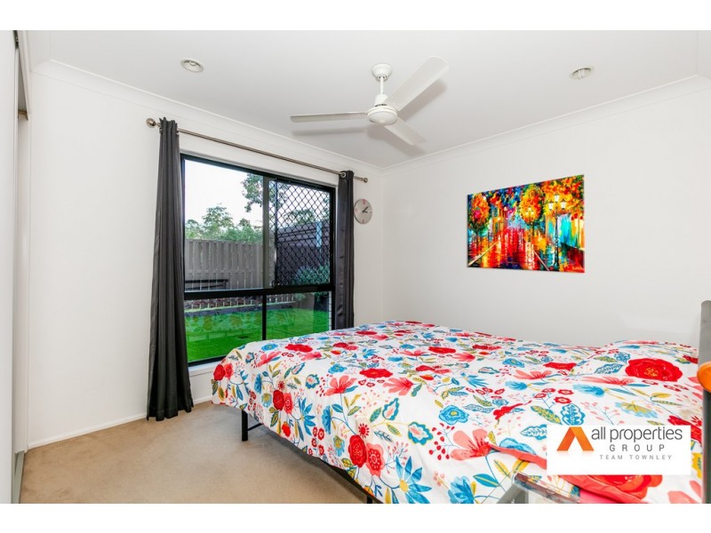 4 Barrine Place, Parkinson QLD 4115