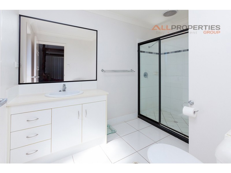 4 Marigold Avenue, Regents Park QLD 4118