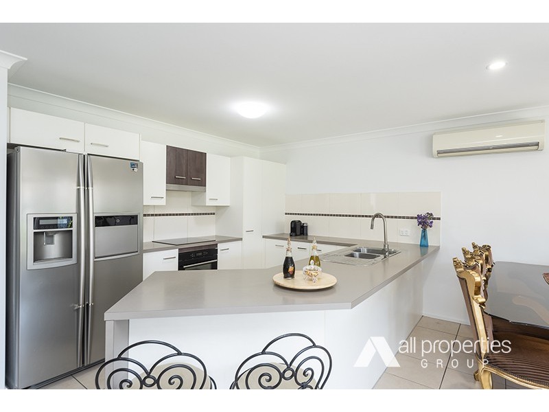 12 Budawang Street, Parkinson QLD 4115