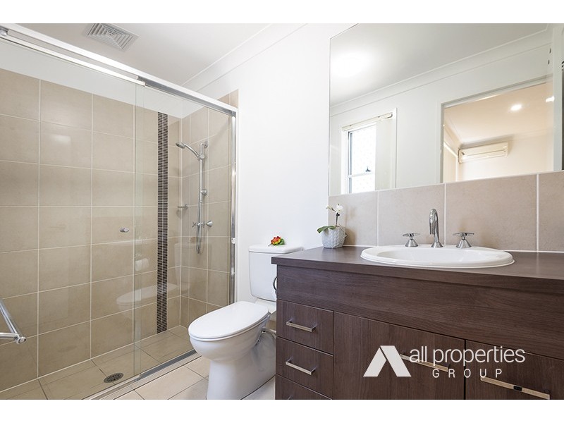 12 Budawang Street, Parkinson QLD 4115