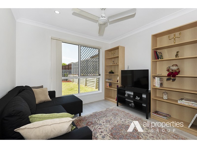 12 Budawang Street, Parkinson QLD 4115