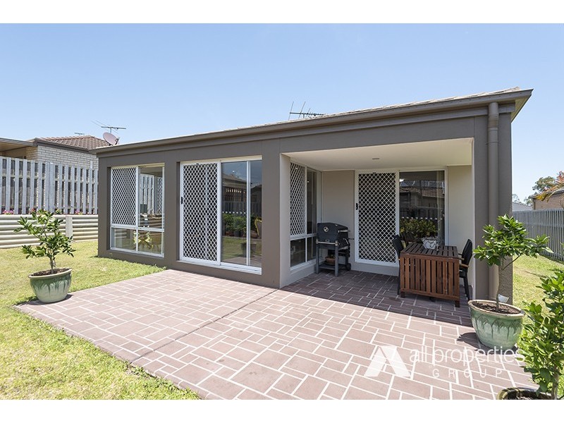 12 Budawang Street, Parkinson QLD 4115