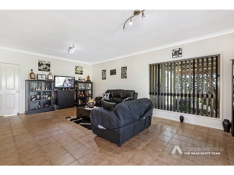 37 Kumalie Court, Chambers Flat QLD 4133