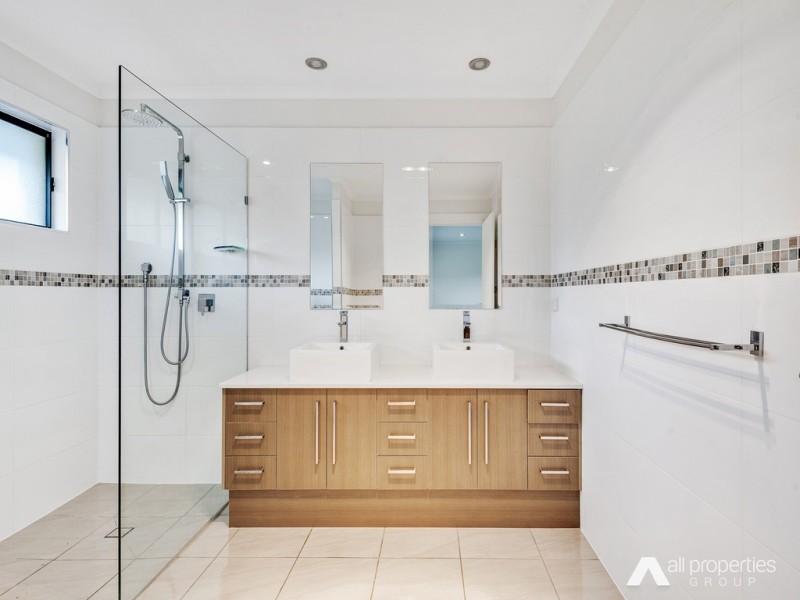 8-16 Meadow Rd, Jimboomba QLD 4280