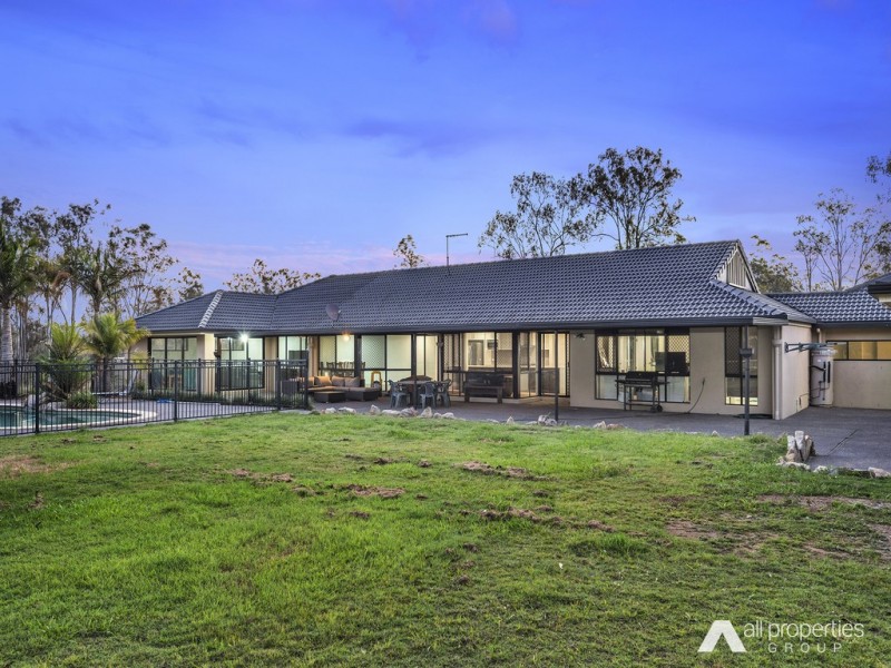 8-16 Meadow Rd, Jimboomba QLD 4280