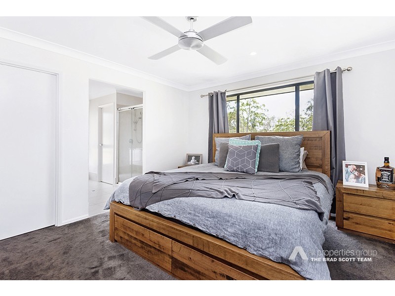 9-11 Miley Place, Jimboomba QLD 4280