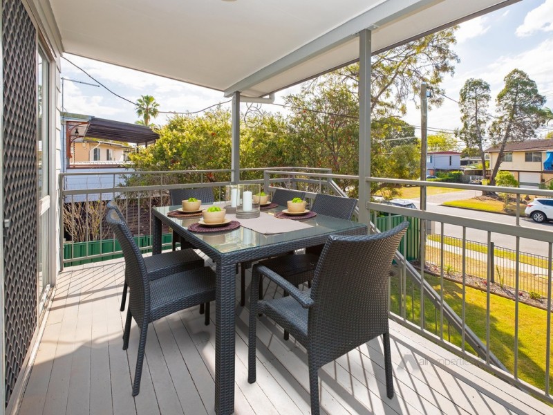 23 Coachwood St, Crestmead QLD 4132