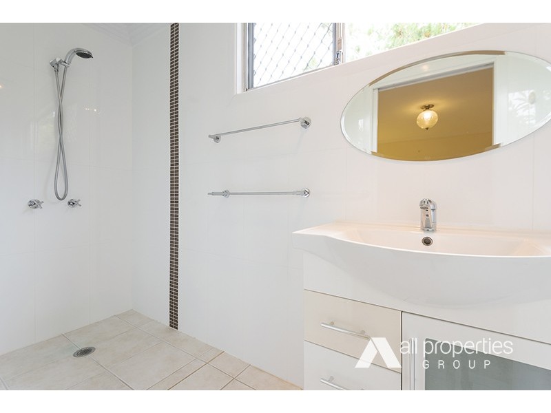 14 CLONMEL STREET, Regents Park QLD 4118