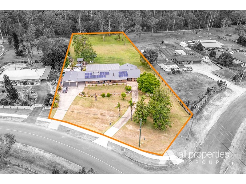 182 Merluna Road, Park Ridge South QLD 4125